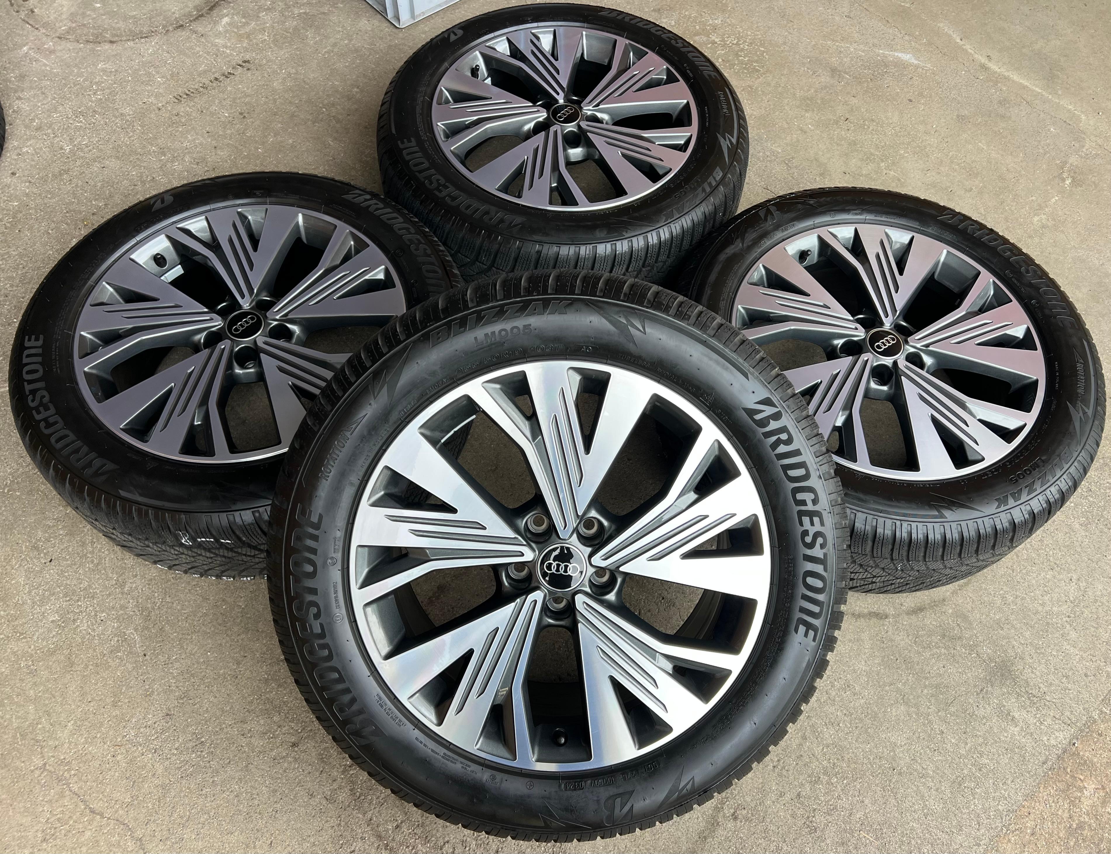4 ORIGINAL 19" ALU WINTERRÄDER AUDI Q4 E-TRON 235/55R19 101T 255/50R19 103T 2024