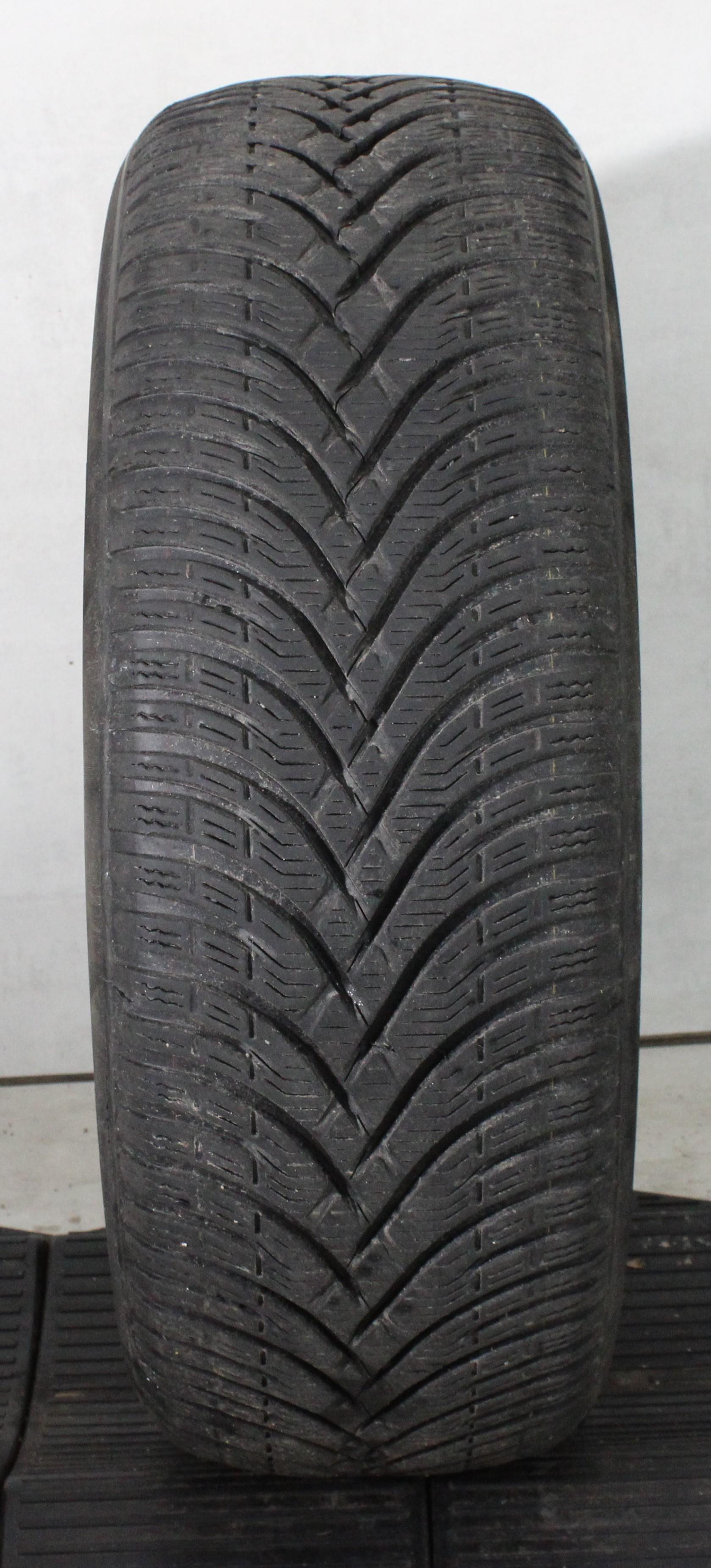 1 x 205/60R16 96H Winterreifen BFGoodrich G-Force Winter 2 6mm 2022 XL